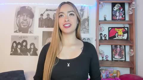 Emily online show from November 10, 11:18 pm