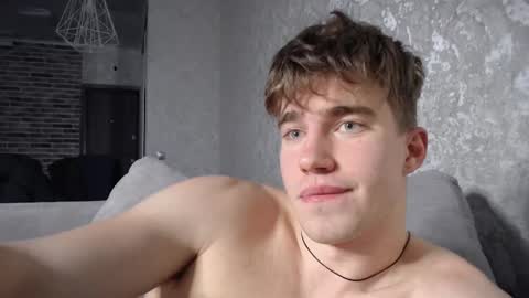 Max online show from February 11, 5:29 pm