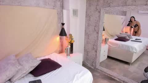 Megan online show from December 15, 3:24 am