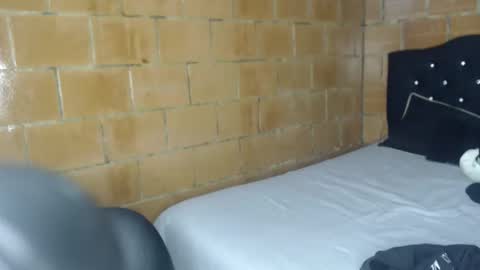 Megan and sophi online show from April 15, 2:37 am