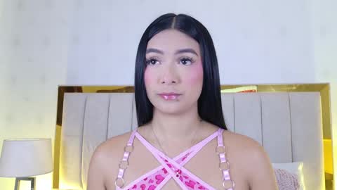 Carolina Paez online show from April 21, 12:23 pm