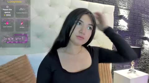     online show from March 6, 12:19 pm