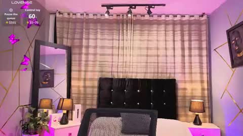 megan do santos online show from November 6, 8:45 pm