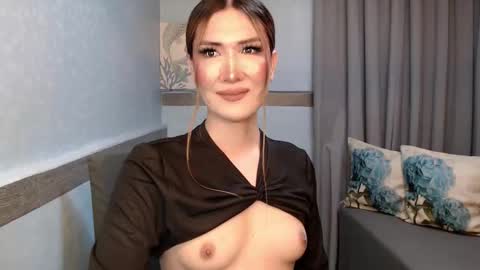 Megan online show from April 22, 6:37 pm