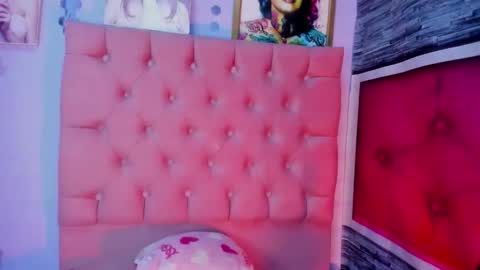 megan_jenner1 online show from November 6, 5:43 am
