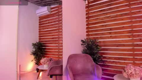 megan_raiin online show from September 11, 9:10 am