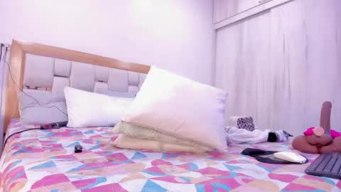 megan online show from April 13, 7:56 am