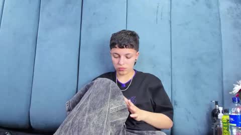 megan_thompsonn_ online show from February 19, 2:33 am