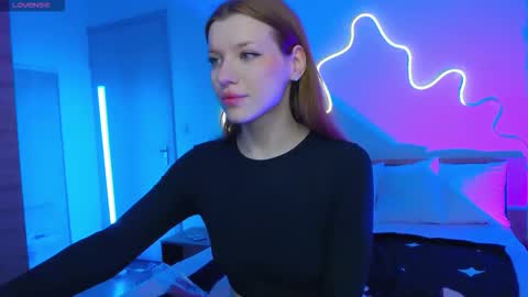 megancat333 online show from November 23, 1:42 pm