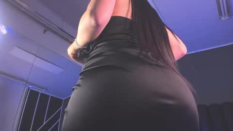  meganspencer  online show from March 31, 5:30 am