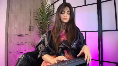 megga_bluee online show from June 20, 11:11 pm