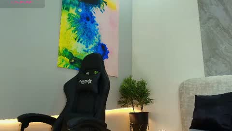 MEGGAN LUXX online show from July 28, 12:48 pm