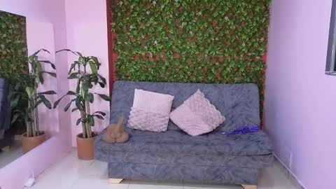 Mei online show from March 4, 7:55 pm