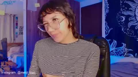 Melissa  -  -  Please help me to reach 100 thumbs up online show from April 17, 1:19 am