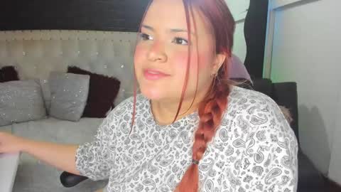Snapshot of melanie_hh chatting on March 11, 7:14 am Melanie  online show from March 11, 7:14 am