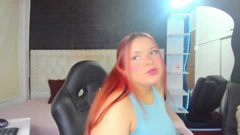 Snapshot of melanie_hh chatting on March 9, 4:05 am Melanie  online show from March 9, 4:05 am