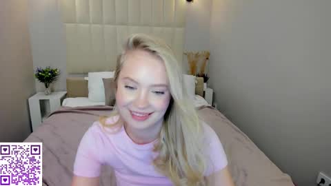 Melanie online show from September 17, 9:13 am