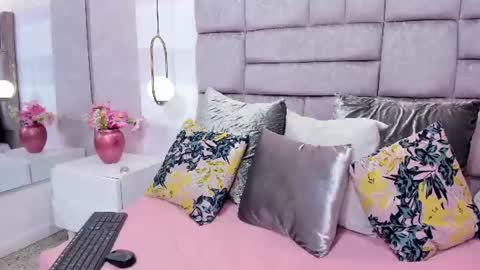 melaniee_joness online show from July 29, 5:24 pm