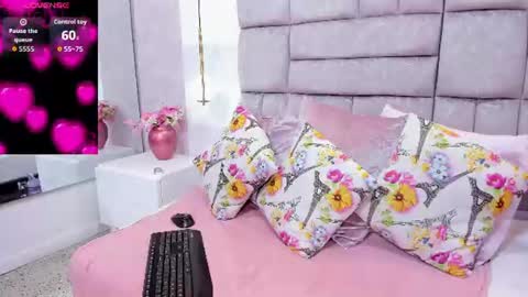 melaniee_joness online show from June 25, 5:29 pm