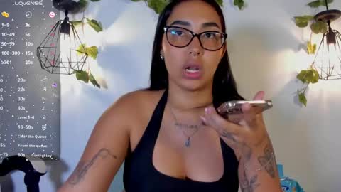 Melanie online show from May 22, 1:56 am