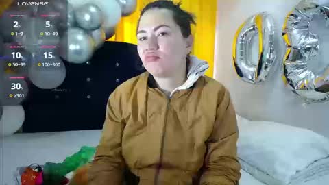 Melanie Parker online show from September 10, 1:01 pm