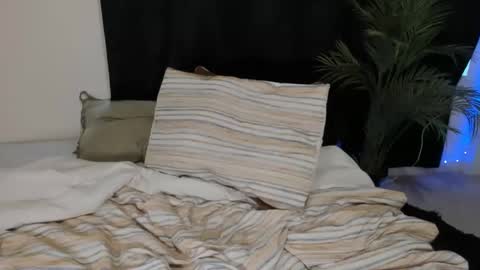 melaninmelanix online show from January 22, 5:28 pm