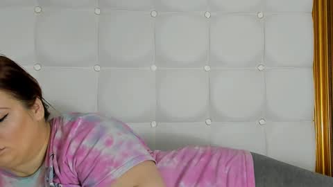 Snapshot of melanniebrown chatting on February 27, 6:31 pm melanniebrown online show from February 27, 6:31 pm