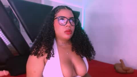 melany tylor online show from April 22, 2:41 am