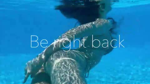 Snapshot of melanybunny chatting on October 24, 7:58 pm Adel online show from October 24, 7:58 pm