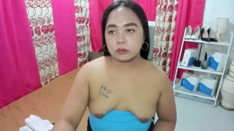 melayfoxx online show from June 6, 7:25 am