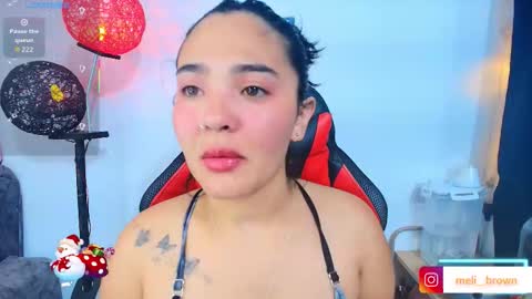    Independent model online show from January 14, 5:15 am