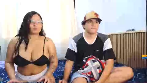 Meli And Sebas online show from February 2, 5:42 pm