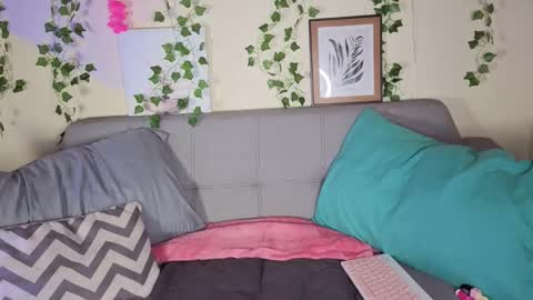 melifresita online show from March 9, 9:41 pm