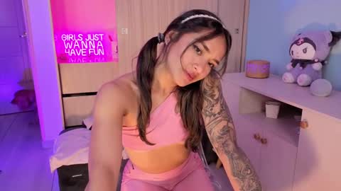 Melissa online show from October 3, 2:21 am