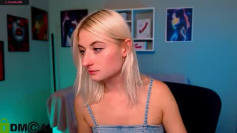 Snapshot of melisa_white1 chatting on September 16, 6:55 pm Melisa online show from September 16, 6:55 pm