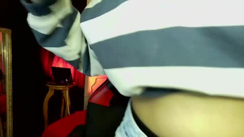 michell online show from April 4, 8:38 pm