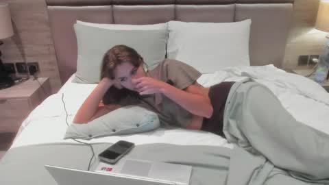 melissa_main online show from April 15, 1:58 pm