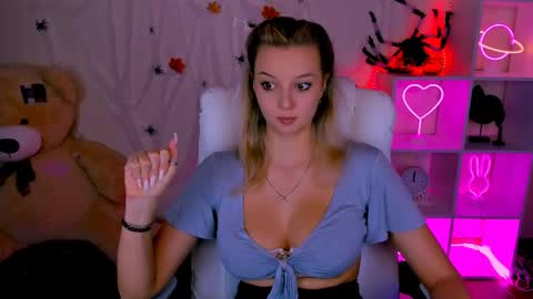 Melissa online show from October 25, 8:46 am