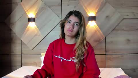  M e l i s s a  online show from January 18, 6:06 pm