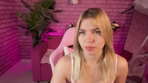 Melissa online show from November 1, 1:06 am