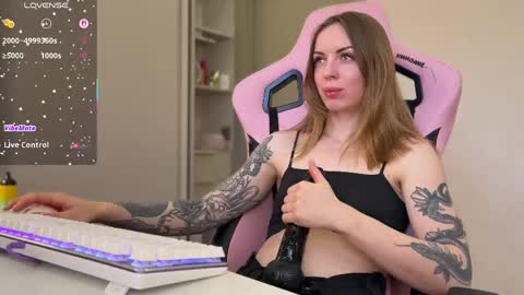 Melissaluvvv online show from May 10, 3:51 pm