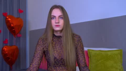 Snapshot of melissamelrey chatting on February 24, 7:44 am MelissaBerry online show from February 24, 7:44 am