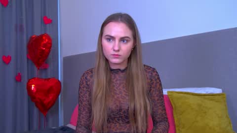 Snapshot of melissamelrey chatting on March 3, 1:45 pm MelissaBerry online show from March 3, 1:45 pm