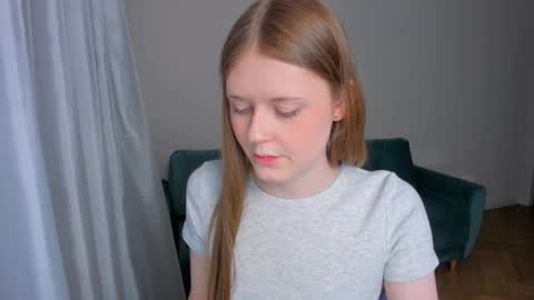 Melissa online show from March 1, 8:46 pm