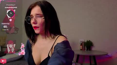 mellhyees online show from November 23, 5:11 pm