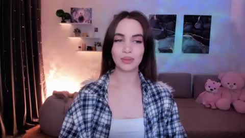 Snapshot of mellifluoustess chatting on October 21, 3:22 am Tessa online show from October 21, 3:22 am