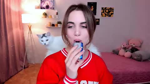 Snapshot of mellifluoustess chatting on February 24, 9:31 pm Tessa online show from February 24, 9:31 pm