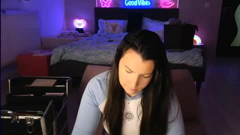 MellisaAngel online show from April 3, 8:43 am