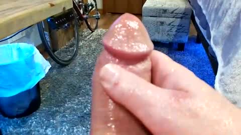 mellomike online show from March 19, 6:02 pm