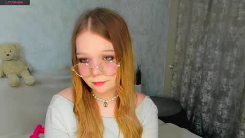 Snapshot of melmooon chatting on January 31, 8:22 pm MelMooon online show from January 31, 8:22 pm